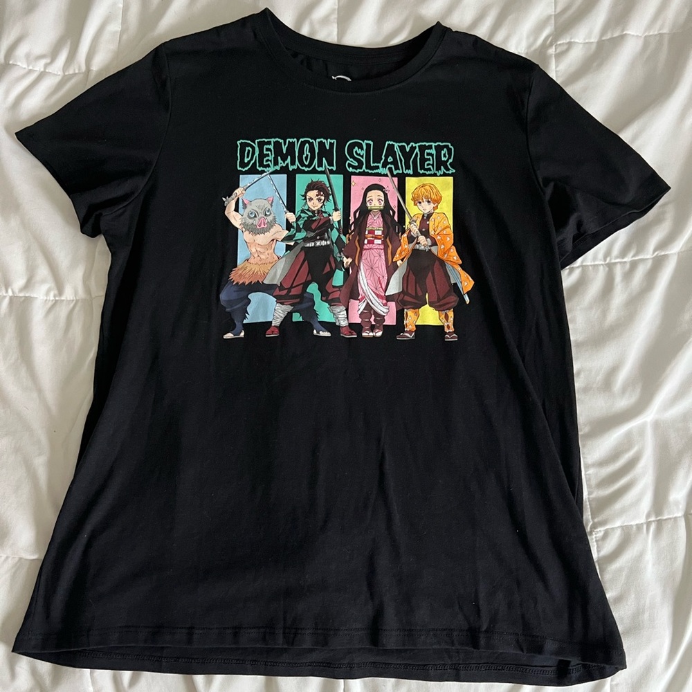 ANIME SHIRT (size: women’s XXL)